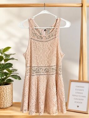 Lace Sleeveless Tank Dress in Blush